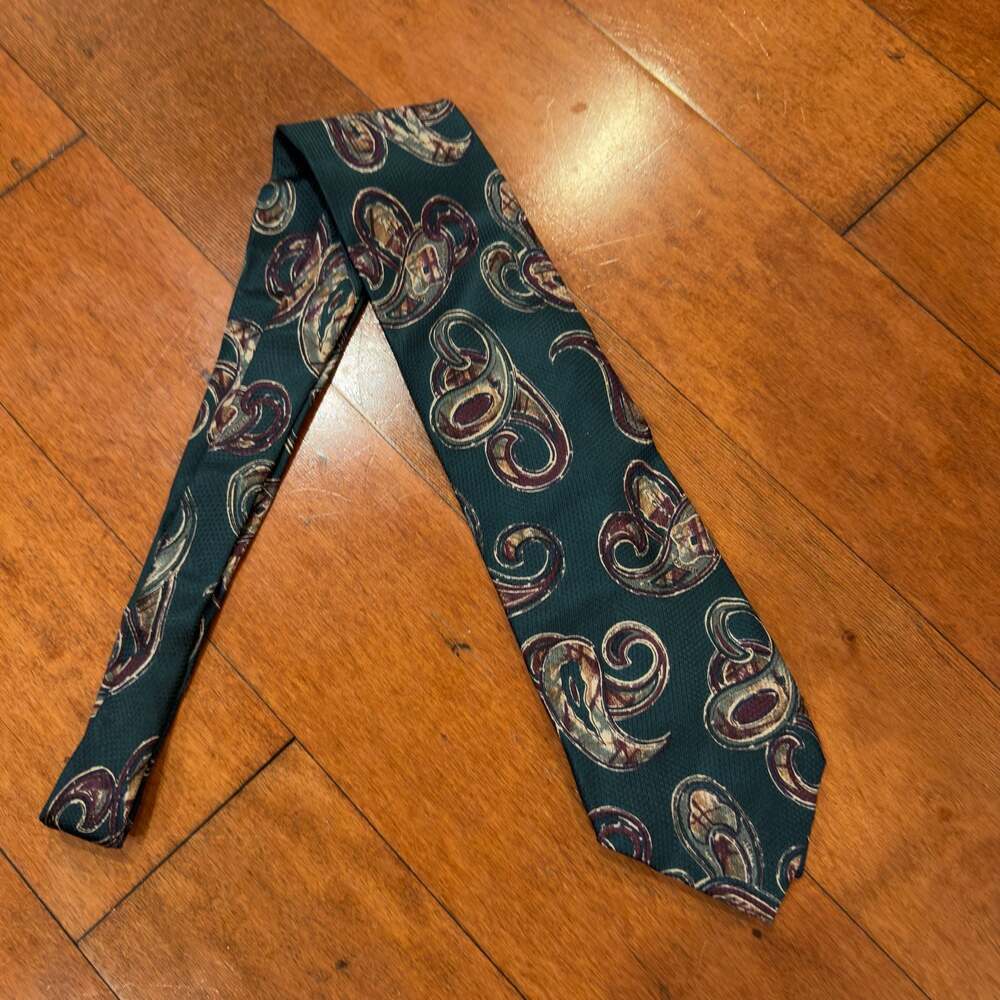 Today's Man Vintage Green and Burgundy Paisley Necktie Made in Italy